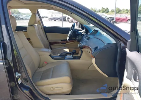 2011 Honda Accord 3.5 Ex-L z USA, uszkodzony, nr VIN 1HGCP3F85BA021206